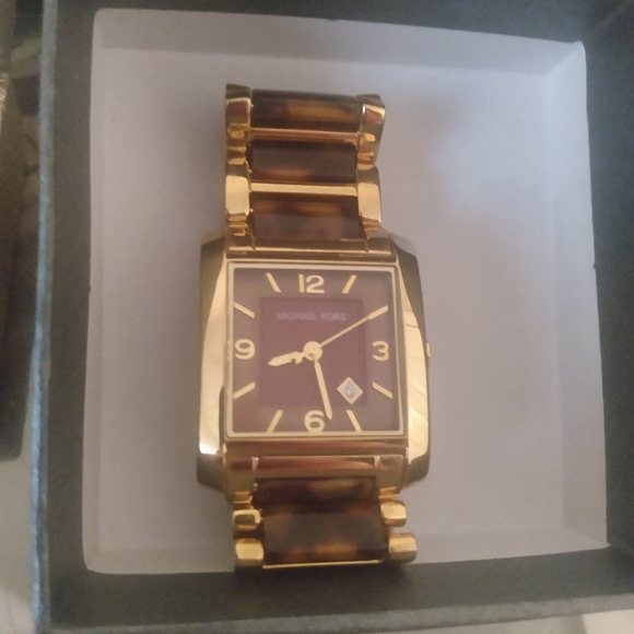 Michael Kors authentic watch - Picture 2 of 2